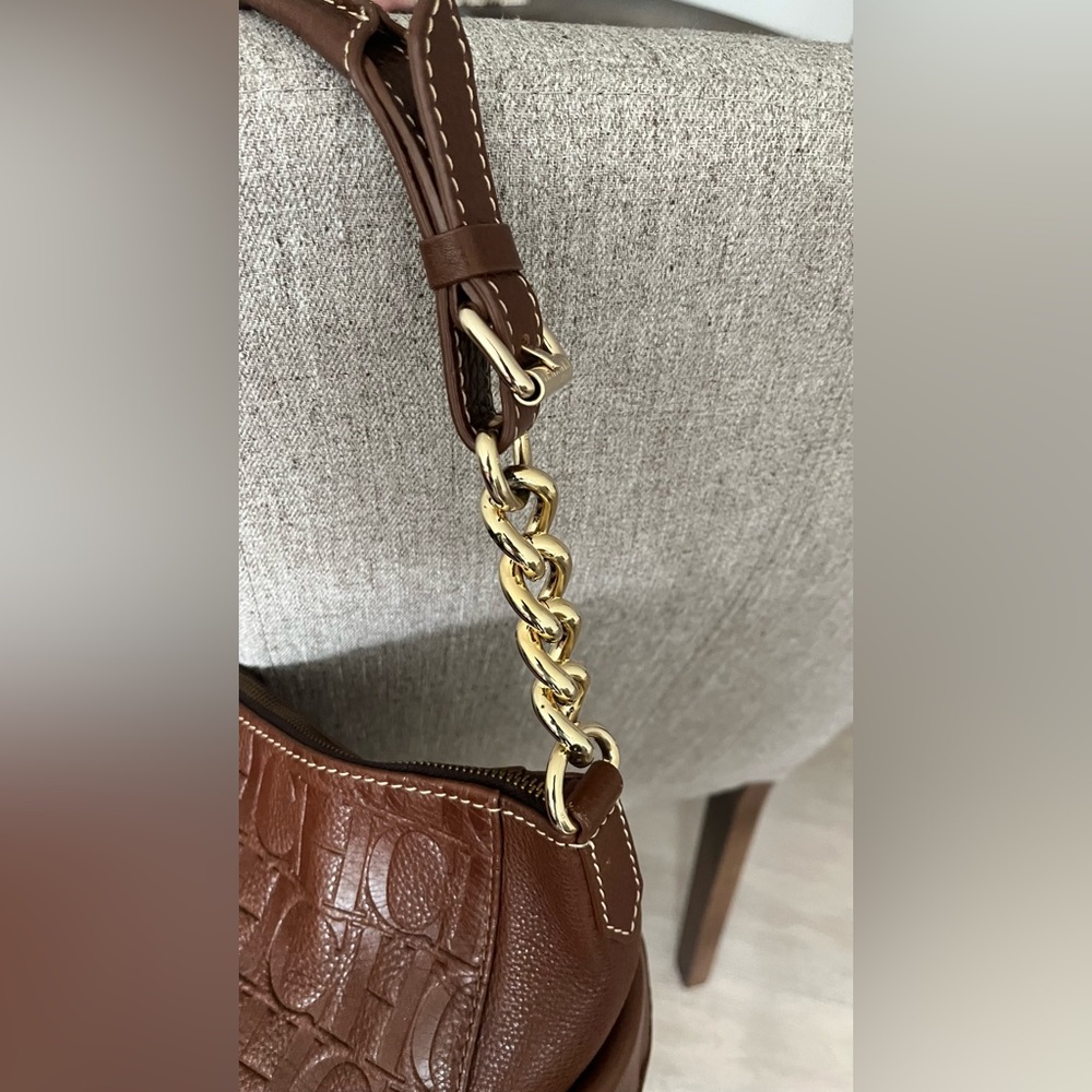 Carolina Herrera hand bag camel color, like new, camel color